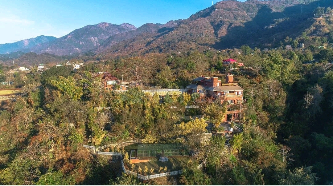 Villa for Sale at Mussoorie Road, Dehradun